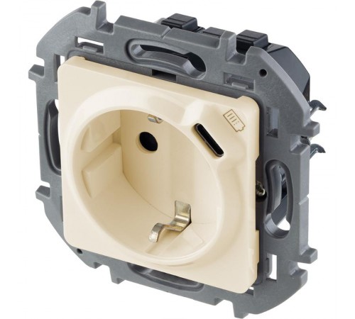 Inspiria Слоновая кость Розетка с заземлением С/У со встроенным зарядным устройством USB C 1.5А без рамки  673771  Legrand