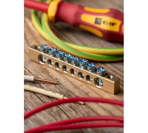 Шина PEN "ноль-земля" (6х9мм) 8 отверстий латунь крепеж по краям EKF PROxima  sn0-63-08-k  EKF