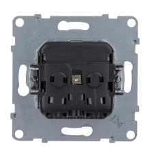 SUNO Силовая розетка 2К+З 16А 250В. С крышкой IP21. С защитными шторками. Безвинтовые зажимы Цвет "Белый"  721127  Legrand