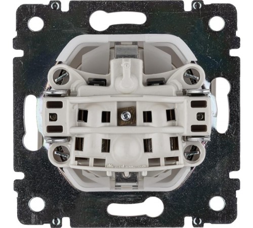 Valena Сл. кость Розетка 1-ая с/з с крышкой и защитными шторками IP44 (к простой рамке)  774120  Legrand