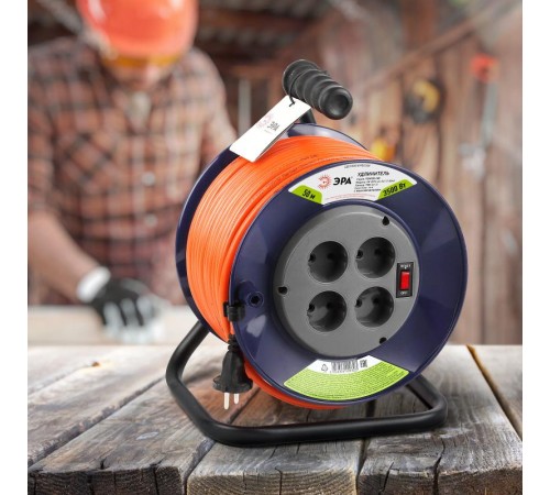 Удлинитель силовой ЭРА RPx-4s-2x1.5-50m на п. катушке б/з 4 гн 50м ПВС 2х1.5  Б0046831  ЭРА