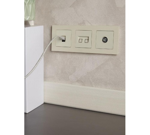 BRITE Розетка RJ45 компьютерная кат.6 РК11-БрКр бежевый  BR-K10-2-K10  IEK