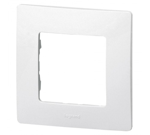 Etika Белый Рамка 1-ая  672501  Legrand