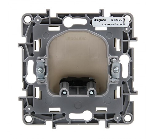 Etika Слоновая кость Вывод кабеля IP21  672329  Legrand