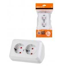 Розетка угловая двойная 2П+З открытой установки с з/ш IP20 250В 16А белая "Ладога"  SQ1801-0067  TDM