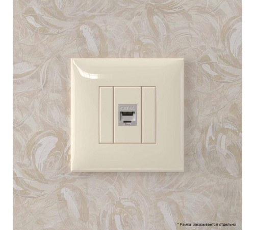 Компьютерная розетка RJ-45 без шторки в стену, кат.6А одинарная экранированная, "Avanti", "Ванильная дымка"  4405773  DKC