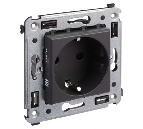 Розетка в стену, 2P+E, с з/ш, "Avanti", "Черный матовый"  4412003  DKC