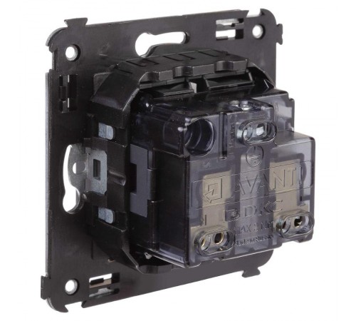 Розетка в стену, 2P+E, с з/ш, "Avanti", "Черный матовый"  4412003  DKC