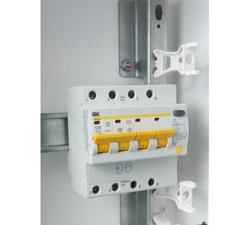 Выключатель автоматический дифференциального тока АД14S 4п 50А C 100мА тип AC (5 мод)  MAD13-4-050-C-100  IEK