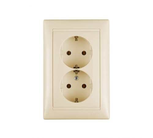 Valena DIY Розетка двойная с заземлением слоновая кость   695616  Legrand