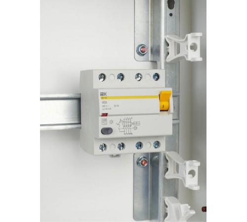 Выключатель дифференциальный (УЗО) ВД1-63 4п 40А 30мА тип AC  MDV10-4-040-030  IEK