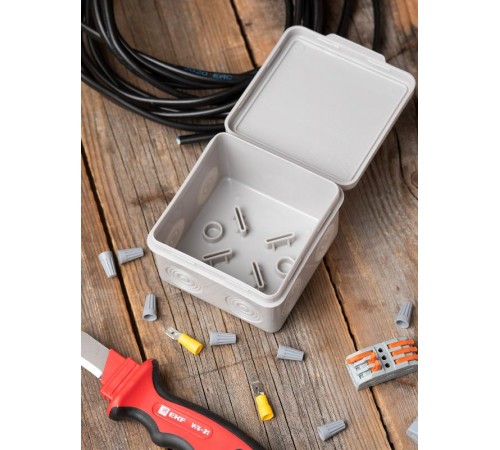 Коробка распределительная КМР-030-034 пылевлагозащищенная без мембранных вводов (100х100х50) EKF PROxima  plc-kmr-030-034  EKF