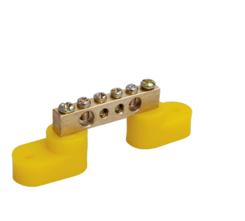 Шина PE "земля" на двух угловых изоляторах ШНИ-8х12-4-У2-Ж  YNN10-812-4C2-K05  IEK