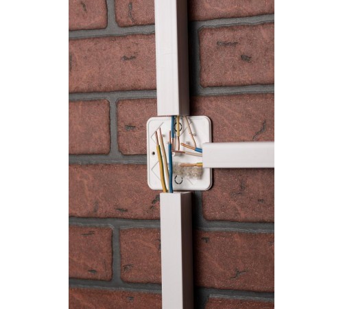 Коробка распределительная КМР-030-030кг наружная (75х75х25) белая с клеммником EKF PROxima  plc-kmr-030-030kg  EKF