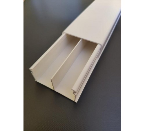 Кабельный канал 40х20х2000мм с перегородкой (белый)  040011S  SPL