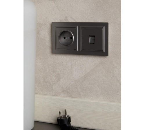 BRITE Розетка без заземления без шторок10А РС10-1-0-БрС сталь  BR-R10-10-K46  IEK