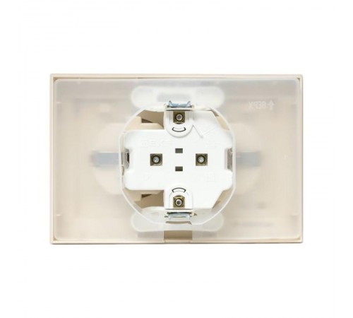 Механизм розетки двойной, 16А, IP44, с заземлением, со шторками, с рамкой, с крышками, кремовый Эпика  UP1-SOI-211-44 EKF