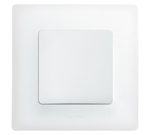Etika Белый Переключатель 10А, винтовые клеммы  672205  Legrand