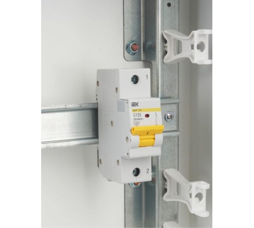 Выключатель автоматический однополюсный ВА47-150 125А C 15кА KARAT  MVA50-1-125-C  IEK