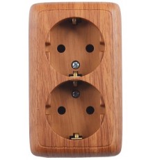 Розетка открытой установки, двухместная, с заземляющим контактом, со шторками, цвет дуб  РА16-152-05  HEGEL