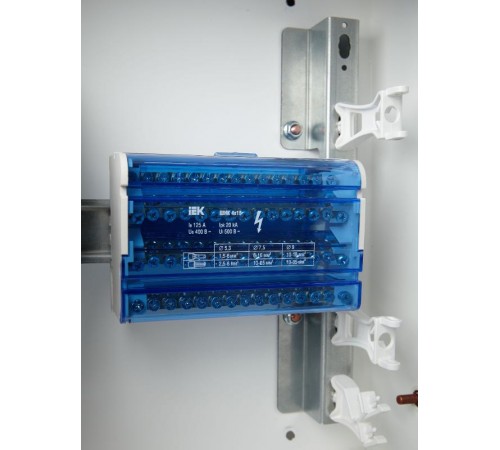 Шины на DIN-рейку в корпусе (кросс-модуль) 3L+PEN 4х15   YND10-4-15-125  IEK