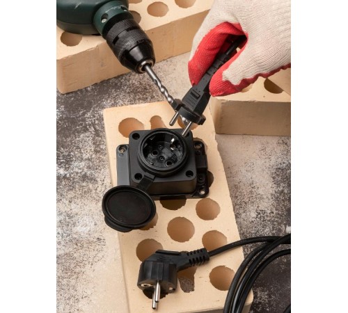 Розетка настенная с защитной крышкой каучуковая 230В 2P+PE 16A IP44 EKF PROxima  RPS-014-16-230-44  EKF