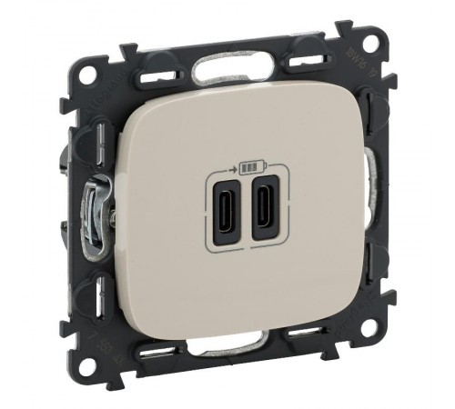 Valena ALLURE Сл. кость Зарядное устройство с 2-мя USB-разьемами тип С-тип С 240В/5В 3000мА С лицевой панелью  755346  Legrand