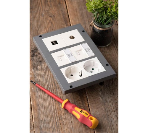 Рамка приборная на 12 модулей для лючка C-Line 24  cl-rp-12-24  EKF