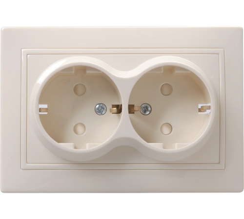 КВАРТА Кремовый Розетка 2-местная с заземлением со шторками керамическая 16А РСш12-3-Км  ERK24-K33-16-K  GENERICA