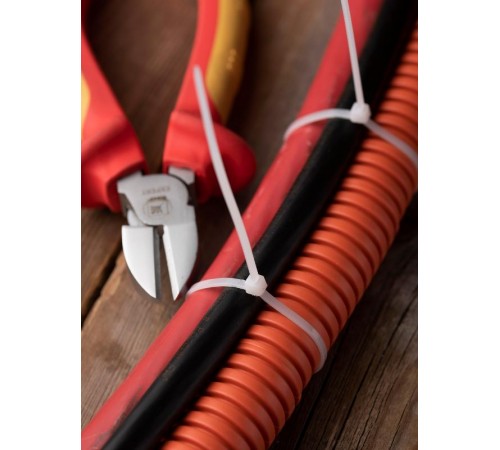 Хомут нейлоновый 2,5х180 (уп./100шт) EKF Simple  plc-c-2.5x180  EKF