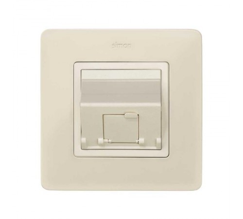 Розетка наклонная для передачи данных со шторкой на 1 разъем RJ45 цвета слоновая кость S82  82578-31  Simon
