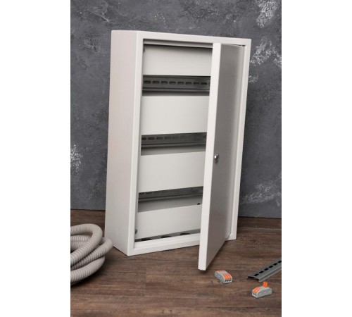 Щит распределительный навесной ЩРН-36 (ВхШхГ) 480х300х120мм IP31 Basic  mb21-36-bas  EKF