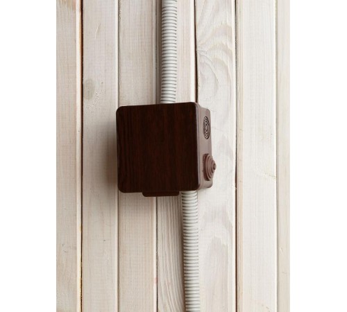 Коробка расп. КМ 80х80х50мм о/к IP54 7 вв. дуб  UKO31-080-080-050-K24-54  IEK