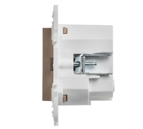 SKANDY Розетка с заземлением с защитными шторками 16А с USB C 18Вт SK-R17Sa песочный   SK-R14-16-U14-018-K98  IEK