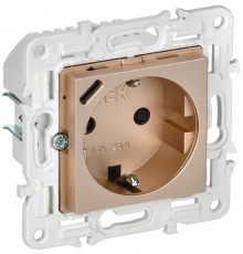 SKANDY Розетка с заземлением с защитными шторками 16А с USB C 18Вт SK-R17Sa песочный   SK-R14-16-U14-018-K98  IEK