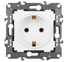 Розетка ЭРА Серия 12 12-2101-01М с заземлением, 16А-250В, белый матовый   Б0065700  ЭРА