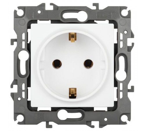 Розетка ЭРА Серия 12 12-2101-01М с заземлением, 16А-250В, белый матовый   Б0065700  ЭРА