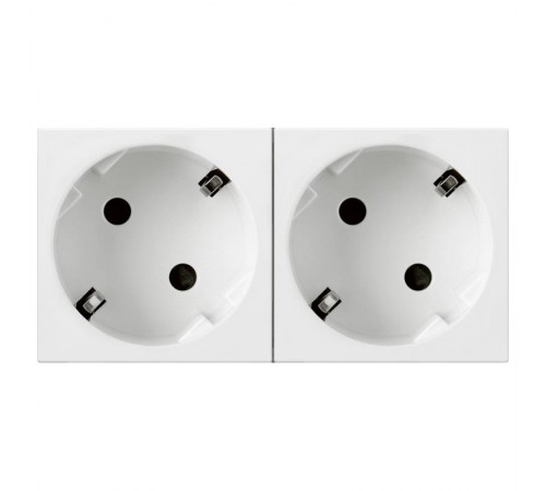 Розетка Mosaic 2Х2К+З нем.ст. с отверстиями под 45 град.  077252  Legrand