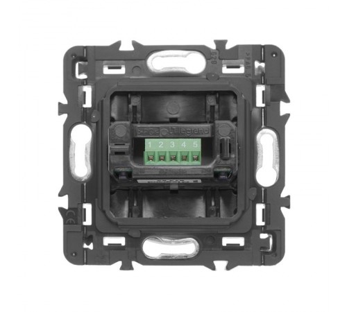 Celiane Мех USB розетки 1ной  067352  Legrand