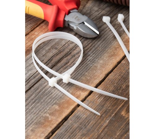 Хомут нейлоновый 4,8х250 (уп./100шт) EKF Simple  plc-c-4.8x250  EKF