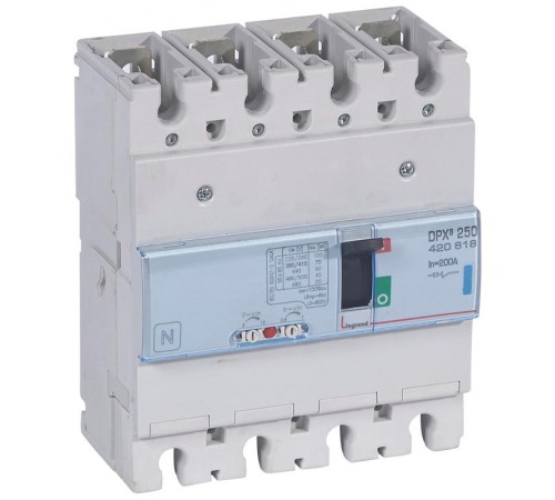 Автоматический выключатель DPX3 250 - термомагнитный расцепитель - 70 кА - 400 В~ - 4П - 200 А  420618  Legrand