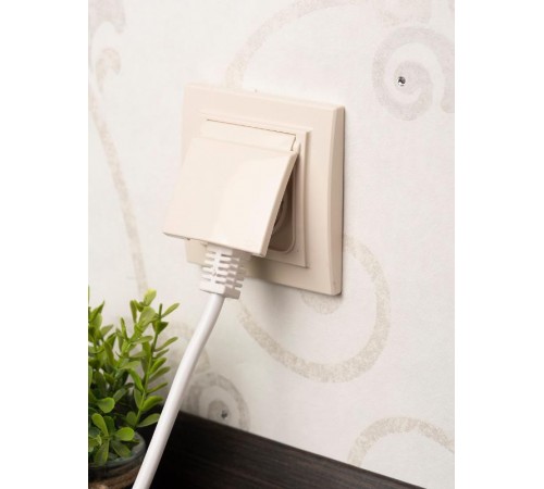 Минск Розетка 1-местная СП с/з с крышкой 16А бежевая с защ. штор. IP44   ERR16-029-200-44  EKF