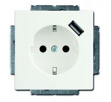 Розетка Schuko с устройством зарядным USB, 20 EUCBUSB-84-500, Future белый(давос), 16А, 700 мА,  2011-0-6179   2CKA002011A6179  ABB