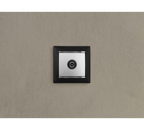 Valena Алюминий Розетка TV единственная 1,5 дБ  770129  Legrand