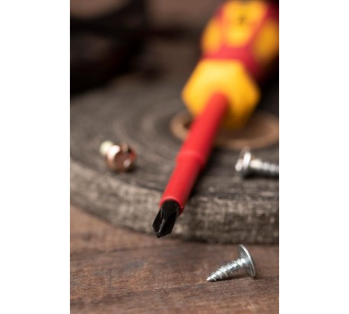 Отвертка Master PH2x100 мм 1000В EKF Basicph-2-100-mas-inEKF