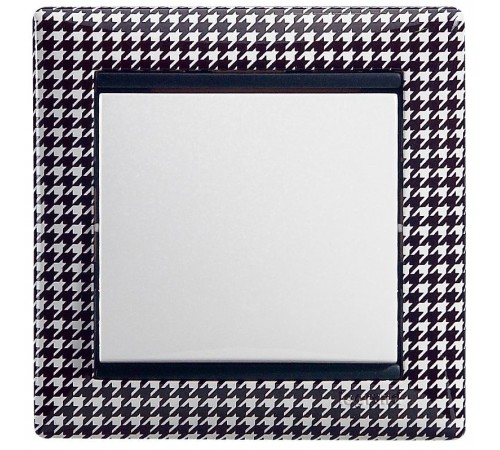 Valena Сл. кость Выключатель 1-клавишный  774301  Legrand