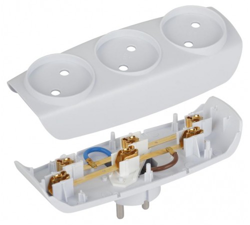 Тройник SP-3-W  3гн, без заземл.(белый) (10/60/1200)  C0045527  ЭРА