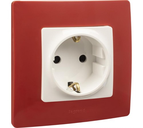 Etika Красная Рамка 1-ая  672531  Legrand