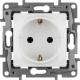 Etika Белый Розетка с заземлением со шторками, винтовые клеммы  672222  Legrand