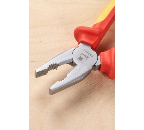 Пассатижи Expert 200 мм 1000В EKF PROxima    pas-200-exp-in   EKF 